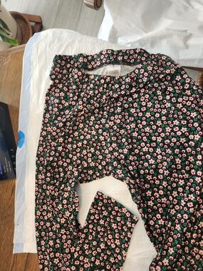 Serra Black Leggings with Pink Floral Print